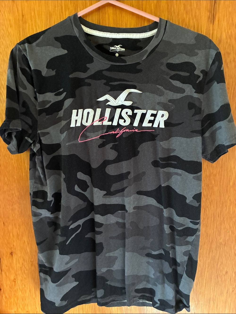 Hollister Men's Black & Gray Camo Logo Tee with Pink Script